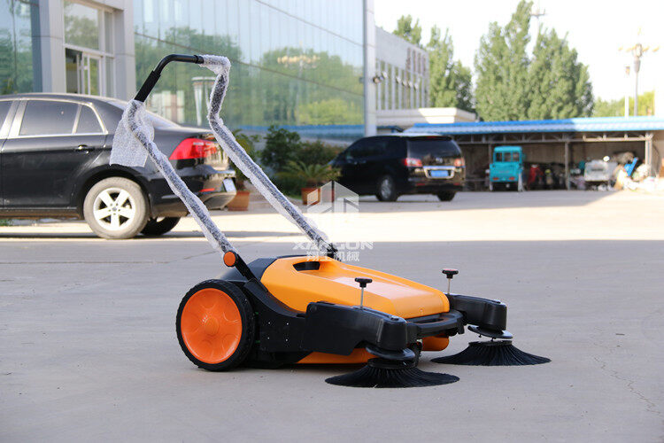 過(guò)來(lái)人：手推式掃地機(jī)這么做，比電動(dòng)掃地車(chē)都值！