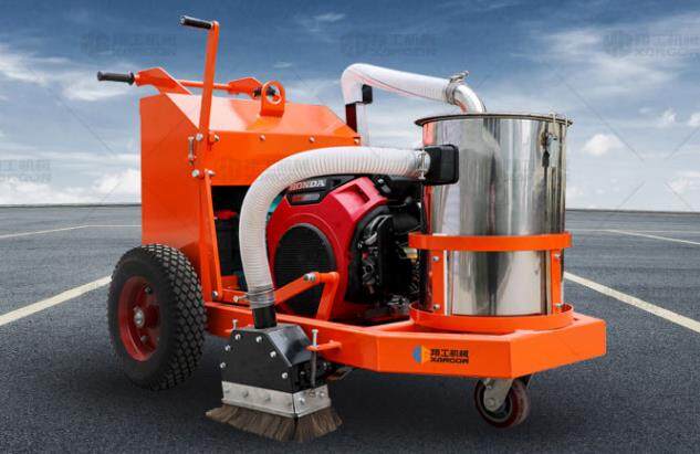 修補路面，馬路三件套少不了